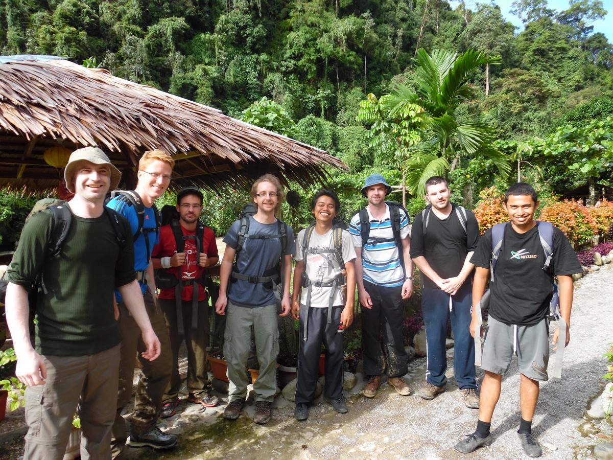 Ambow Homestay Jungle Trekking & Village Tour Bukit Lawang Dış mekan fotoğraf