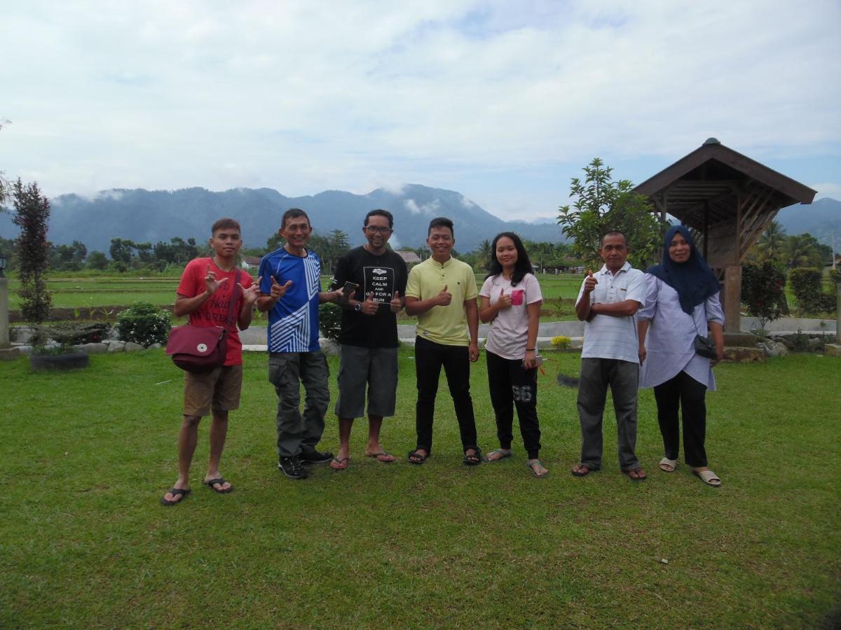 Ambow Homestay Jungle Trekking & Village Tour Bukit Lawang Dış mekan fotoğraf