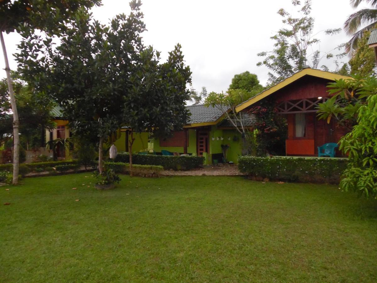Ambow Homestay Jungle Trekking & Village Tour Bukit Lawang Dış mekan fotoğraf