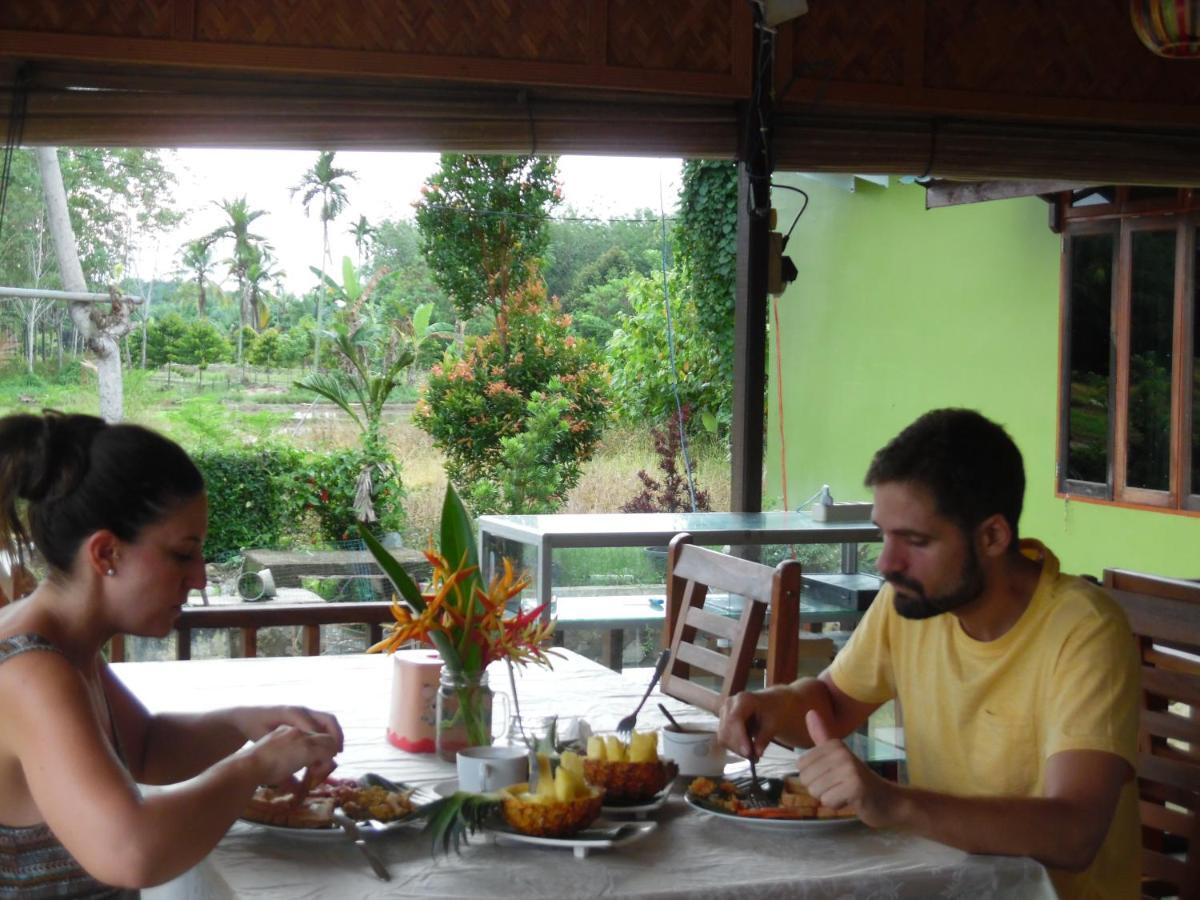 Ambow Homestay Jungle Trekking & Village Tour Bukit Lawang Dış mekan fotoğraf